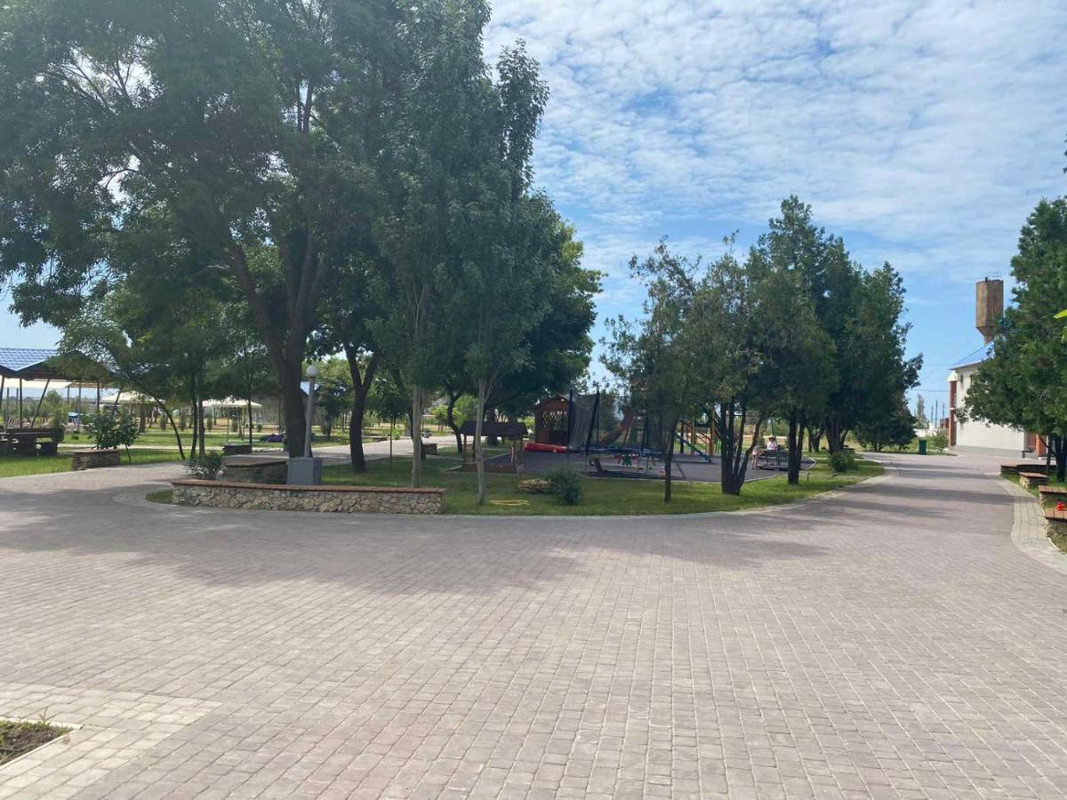 База Отдыха Причал Lazurne Extérieur photo