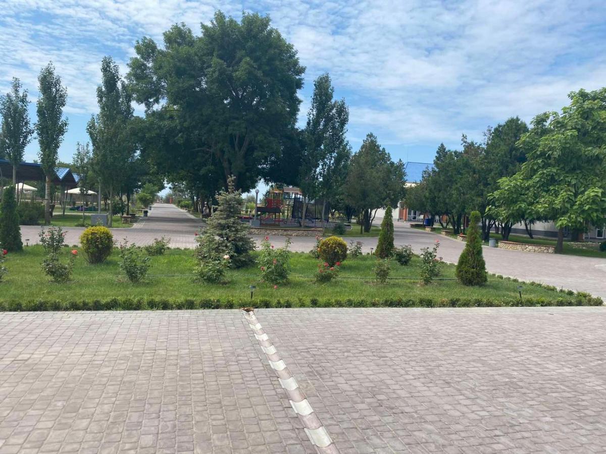 База Отдыха Причал Lazurne Extérieur photo